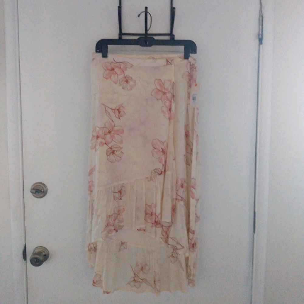 NWT Billabong Skirt